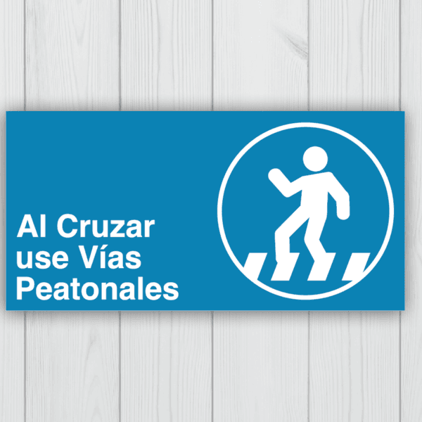al cruzar use vías peatonales